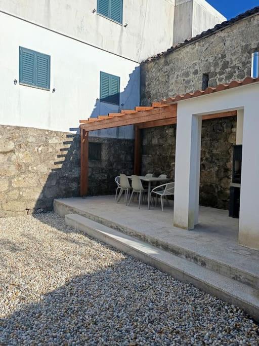 הוילה ווזלה Casa Alem Da Ponte מראה חיצוני תמונה