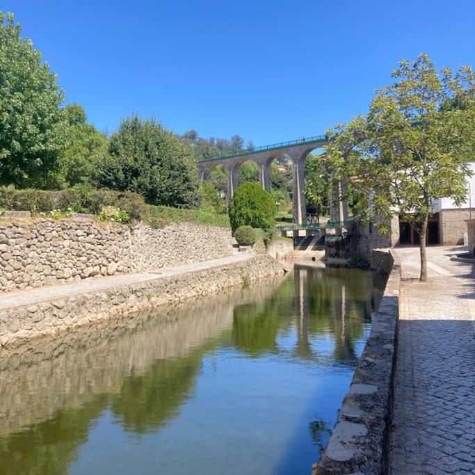 הוילה ווזלה Casa Alem Da Ponte מראה חיצוני תמונה